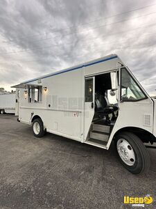 2006 14' Frieghtliner MT55 All-Purpose Food Truck with Newly Built Kitchen for Sale in Pennsylvania!