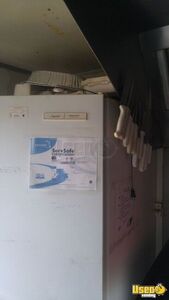 2006 Multi Kitchen Food Trailer Kitchen Food Trailer Flatgrill Maryland Diesel Engine for Sale