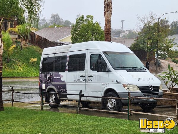 2006 Pet Grooming Van Pet Care / Veterinary Truck California Diesel Engine for Sale