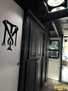 2006 Seabreeze Mobile Hair & Nail Salon Truck Cabinets California Gas Engine for Sale