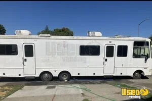 2006 Seabreeze Mobile Hair & Nail Salon Truck California Gas Engine for Sale