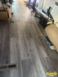2006 Seabreeze Mobile Hair & Nail Salon Truck Hand-washing Sink California Gas Engine for Sale