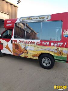 2006 Soft Serve Ice Cream Truck Ice Cream Truck Air Conditioning Saskatchewan Gas Engine for Sale