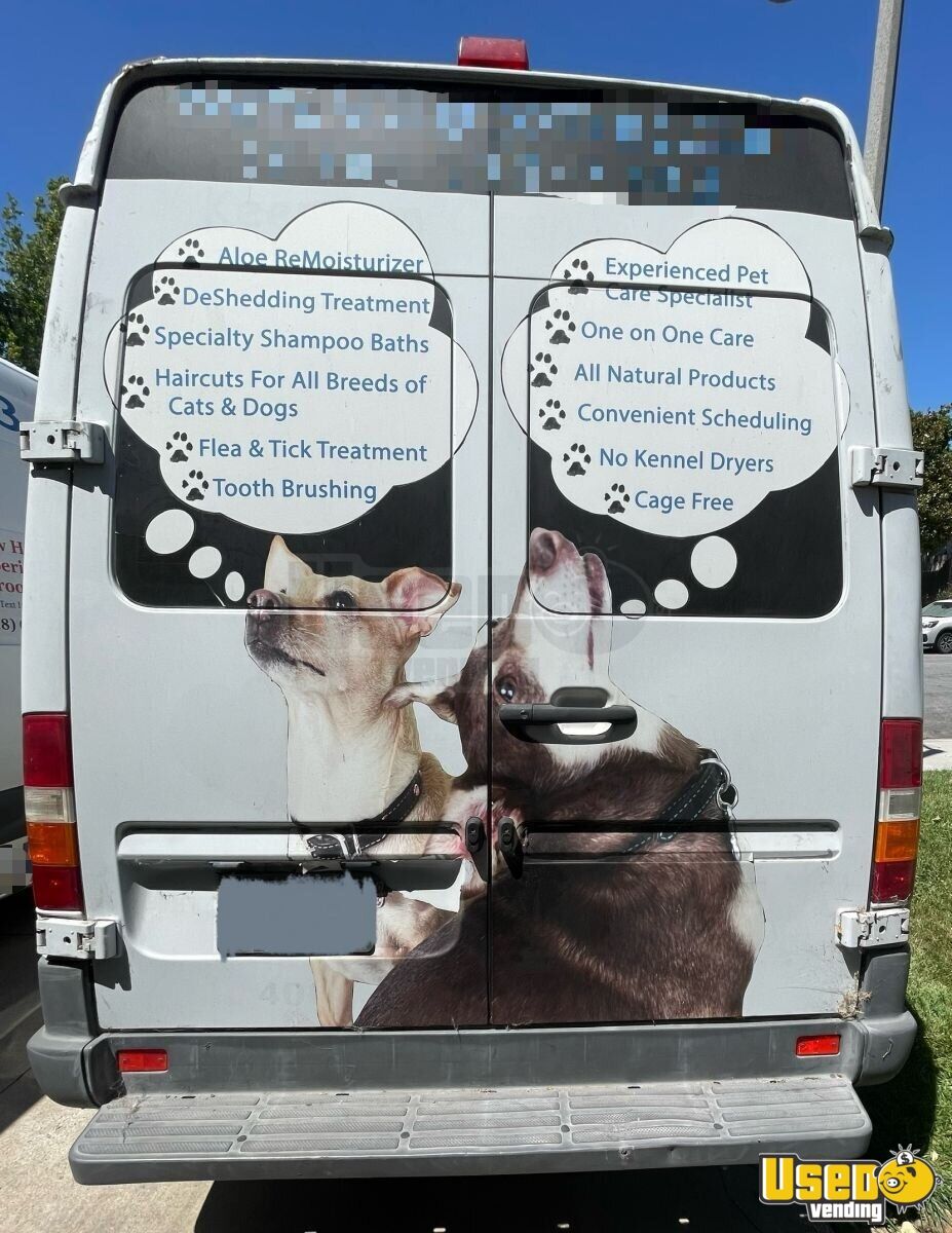 2006 Mercedes Benz 2500 Mobile Pet Grooming Van Mobile Business Unit