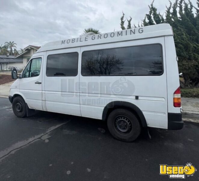 2006 Sprinter 2500 Pet Care / Veterinary Truck California Diesel Engine for Sale