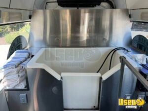 2006 Sprinter 2500 Pet Care / Veterinary Truck Interior Lighting California Diesel Engine for Sale