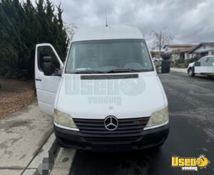 2006 Sprinter 2500 Pet Care / Veterinary Truck Spare Tire California Diesel Engine for Sale