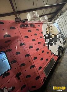 2006 Starcraft Kitchen Food Truck All-purpose Food Truck Concession Window Texas Gas Engine for Sale