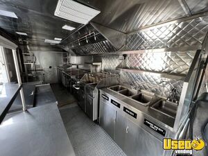 2006 Step Van Kitchen Food Truck All-purpose Food Truck Cabinets Florida Diesel Engine for Sale