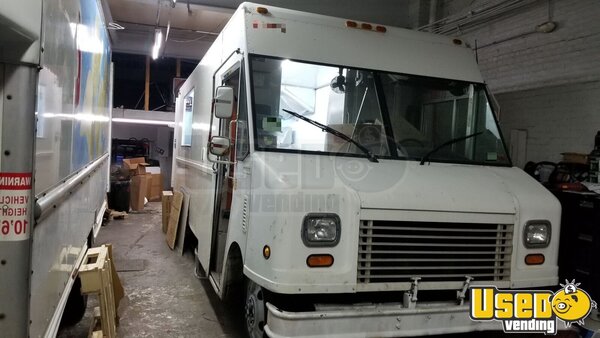 2006 Step Van Kitchen Food Truck All-purpose Food Truck New Jersey Gas Engine for Sale