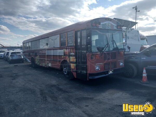 2006 Tho Kitchen Food Bustaurant All-purpose Food Truck New Jersey Diesel Engine for Sale