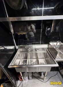 2006 Utilimaster All-purpose Food Truck Insulated Walls Florida Gas Engine for Sale