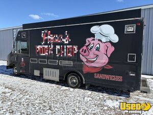 2006 Utilimaster All-purpose Food Truck Stainless Steel Wall Covers Wyoming Gas Engine for Sale