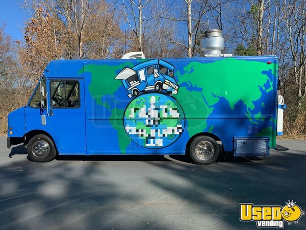 2006 Utilimaster Bbq Kitchen Food Truck Barbecue Food Truck North Carolina Diesel Engine for Sale