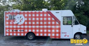 2006 Utilimaster Kitchen Food Truck All-purpose Food Truck Kentucky Gas Engine for Sale