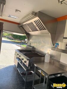 2006 Uxt-8-513ta35 Kitchen Food Trailer Chargrill Indiana for Sale