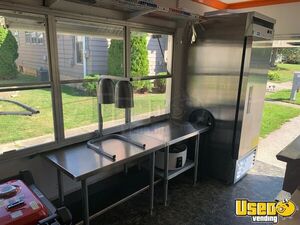 2006 Uxt-8-513ta35 Kitchen Food Trailer Reach-in Upright Cooler Indiana for Sale