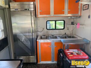 2006 Uxt-8-513ta35 Kitchen Food Trailer Upright Freezer Indiana for Sale