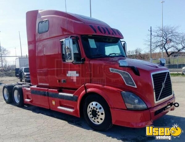 2006 Vn Volvo Semi Truck 3 Illinois for Sale