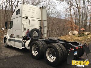 2006 Vnl Volvo Semi Truck 7 Connecticut for Sale