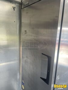 2006 W42 All-purpose Food Truck Upright Freezer Minnesota Gas Engine for Sale