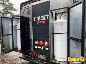 2006 W42 Step Van Food Truck All-purpose Food Truck Diamond Plated Aluminum Flooring North Carolina Gas Engine for Sale