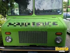 2006 Workhorse 42 All-purpose Food Truck Concession Window Minnesota Gas Engine for Sale