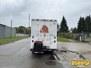 2006 Workhorse All-purpose Food Truck Stainless Steel Wall Covers Michigan Gas Engine for Sale