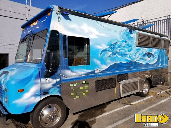 2006 Workhorse Kitchen Food Truck All-purpose Food Truck Concession Window California Gas Engine for Sale