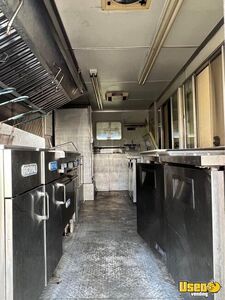 2006 Workhorse Kitchen Food Truck All-purpose Food Truck Concession Window Florida Gas Engine for Sale