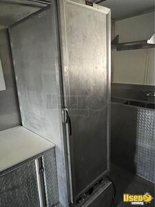 2006 Workhorse Kitchen Food Truck All-purpose Food Truck Floor Drains Florida Gas Engine for Sale