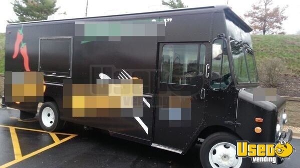 2006 Workhorse-step Van Lunch Serving Food Truck Illinois Gas Engine for Sale