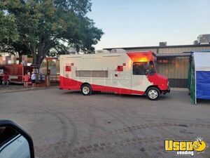 2006 Workhorse W42 All-purpose Food Truck All-purpose Food Truck Air Conditioning Texas Gas Engine for Sale