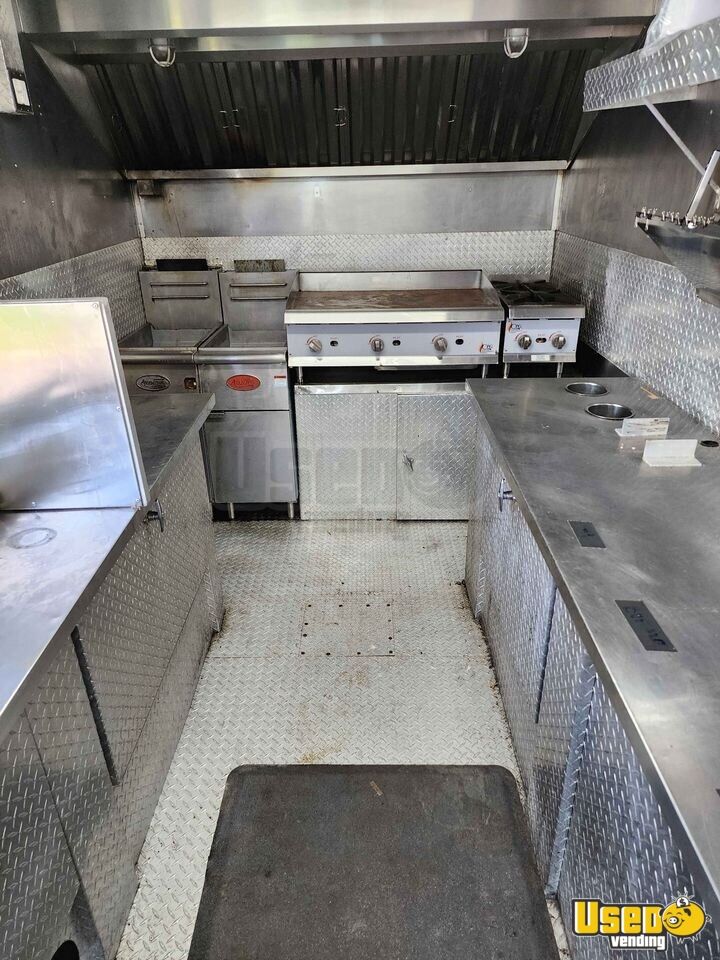 2006 Workhorse W42 AllPurpose Food Truck Mobile Food Unit for Sale