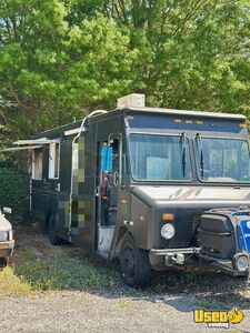 2006 Workhorse W42 Custom Chassis All-purpose Food Truck Backup Camera North Carolina Gas Engine for Sale