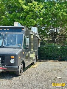 2006 Workhorse W42 Custom Chassis All-purpose Food Truck Diamond Plated Aluminum Flooring North Carolina Gas Engine for Sale
