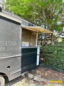 2006 Workhorse W42 Custom Chassis All-purpose Food Truck Exhaust Hood North Carolina Gas Engine for Sale