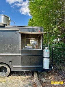 2006 Workhorse W42 Custom Chassis All-purpose Food Truck Fryer North Carolina Gas Engine for Sale