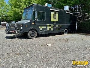 Turnkey - 2006 Chevrolet Workhorse All-Purpose Food Truck w/ Smoker & Porch for Sale in North Carolina!