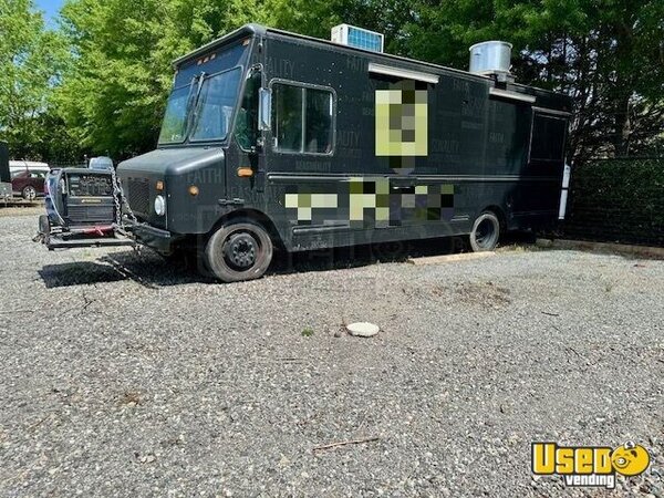 2006 Workhorse W42 Custom Chassis All-purpose Food Truck North Carolina Gas Engine for Sale