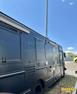 2006 Workhorse W42 Custom Chassis All-purpose Food Truck Stainless Steel Wall Covers North Carolina Gas Engine for Sale