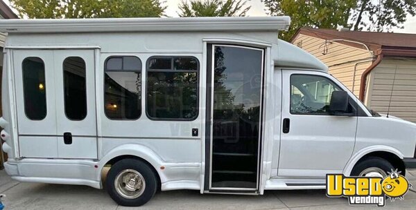 2007 3500 Cutaway Bus Shuttle Bus Michigan Gas Engine for Sale