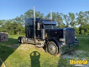 Clean - 2007 Peterbilt 379 Sleeper Cab Semi Truck for Sale in Pennsylvania!