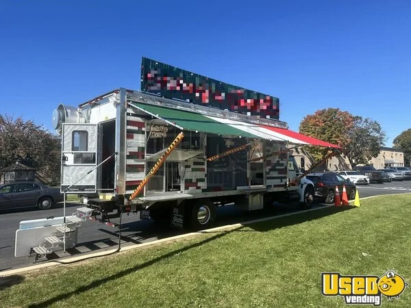 2007 4000 All-purpose Food Truck Pennsylvania Diesel Engine for Sale