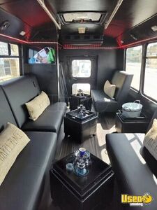 2007 4500 C4v042 Party Bus Party Bus Electrical Outlets Florida Diesel Engine for Sale
