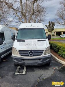 2007 607 Pet Care / Veterinary Truck Air Conditioning California Diesel Engine for Sale
