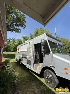 2007 Built By Morgan Olsen All-purpose Food Truck Air Conditioning Michigan Diesel Engine for Sale