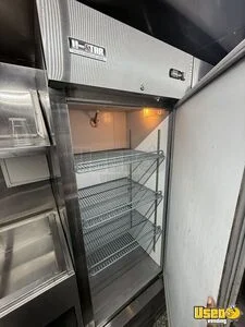2007 Chassis All-purpose Food Truck Chef Base Florida Diesel Engine for Sale