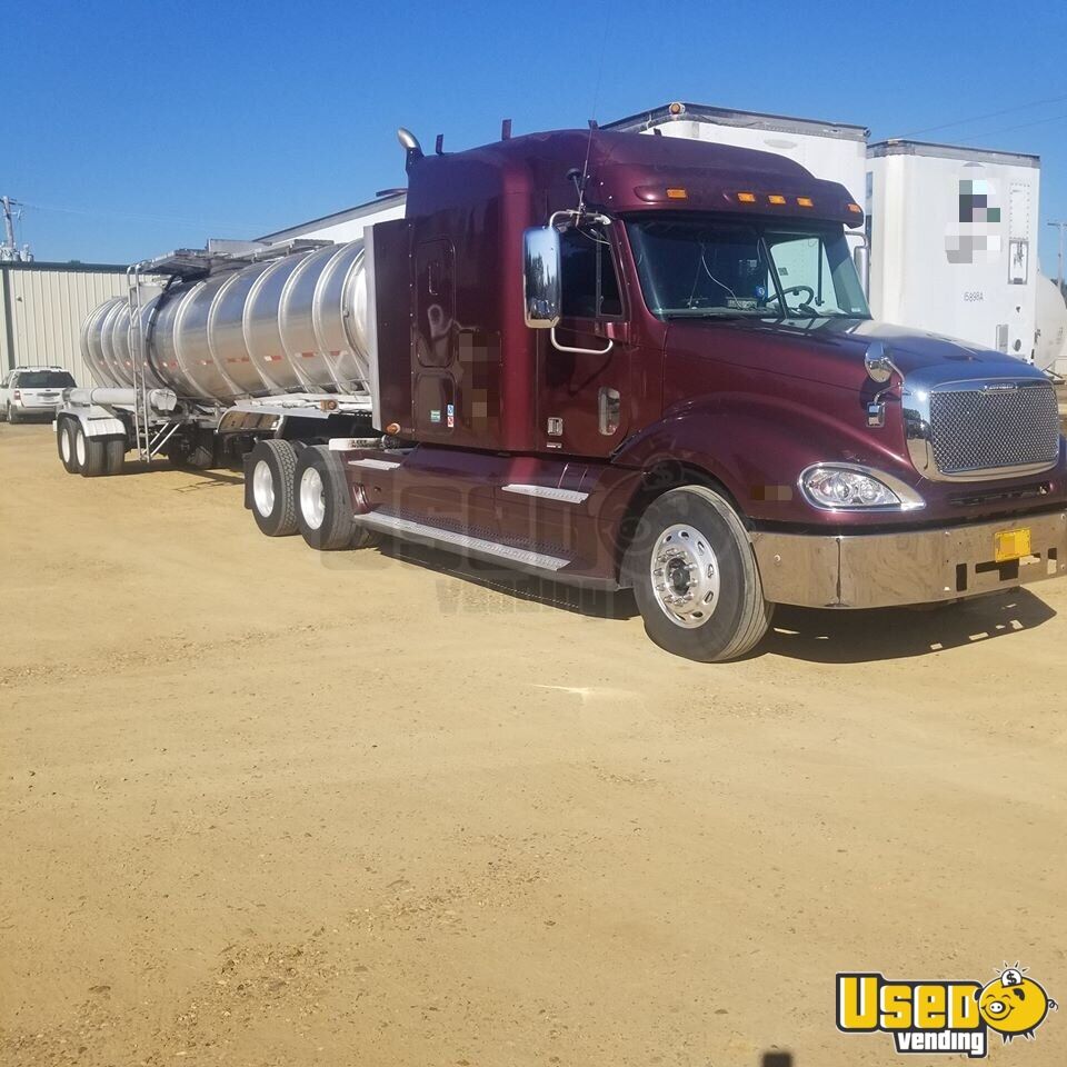 2007 Freightliner Columbia Sleeper Cab Semi Truck 515hp 14L Detroit for