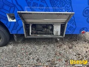 2007 Csc Food Truck All-purpose Food Truck Diamond Plated Aluminum Flooring British Columbia Gas Engine for Sale